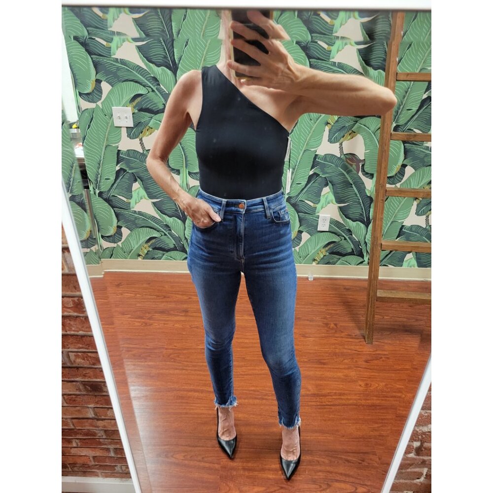 NWT Aritzia Contour One-Shoulder Bodysuit in Black